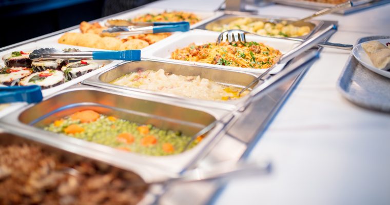 Advantages of Hiring House Party Caterers in Noida