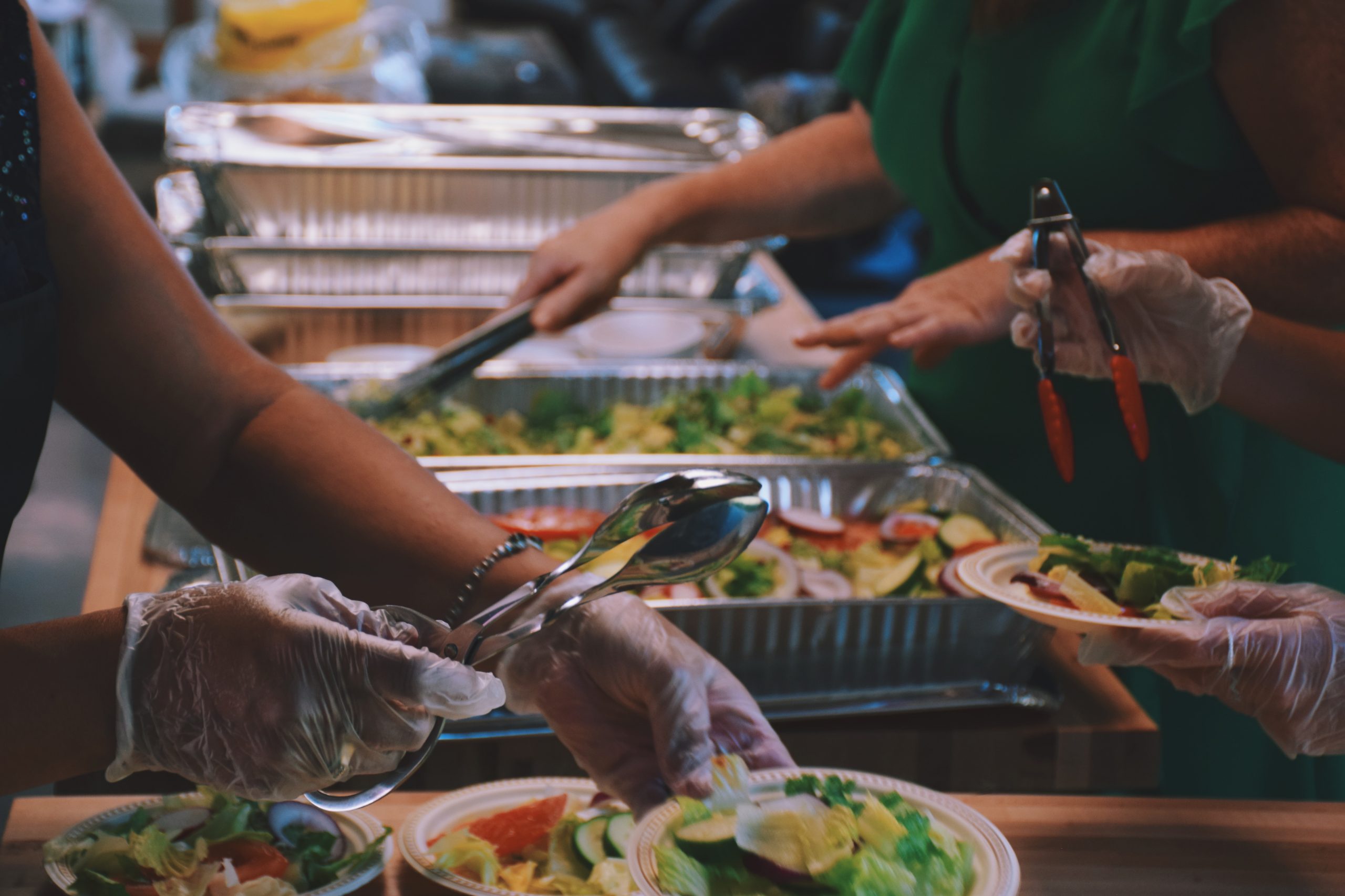 Why Is It Important to Hire a Caterer that Ensures Maximum Food Safety?